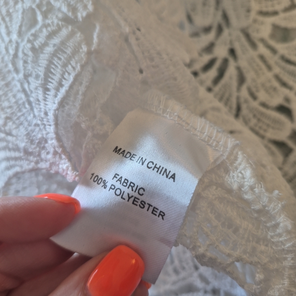 Chic White Lace Top - Picture 5 of 6
